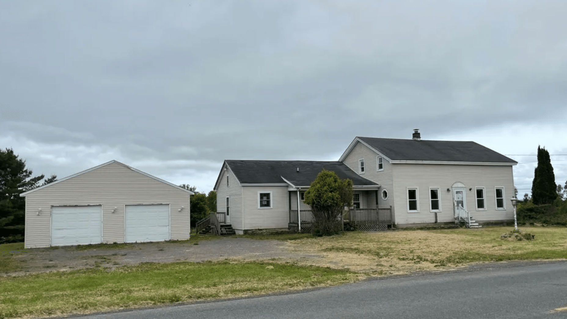 WITH ACREAGE Archives - Old Houses Under $50K and Beyond